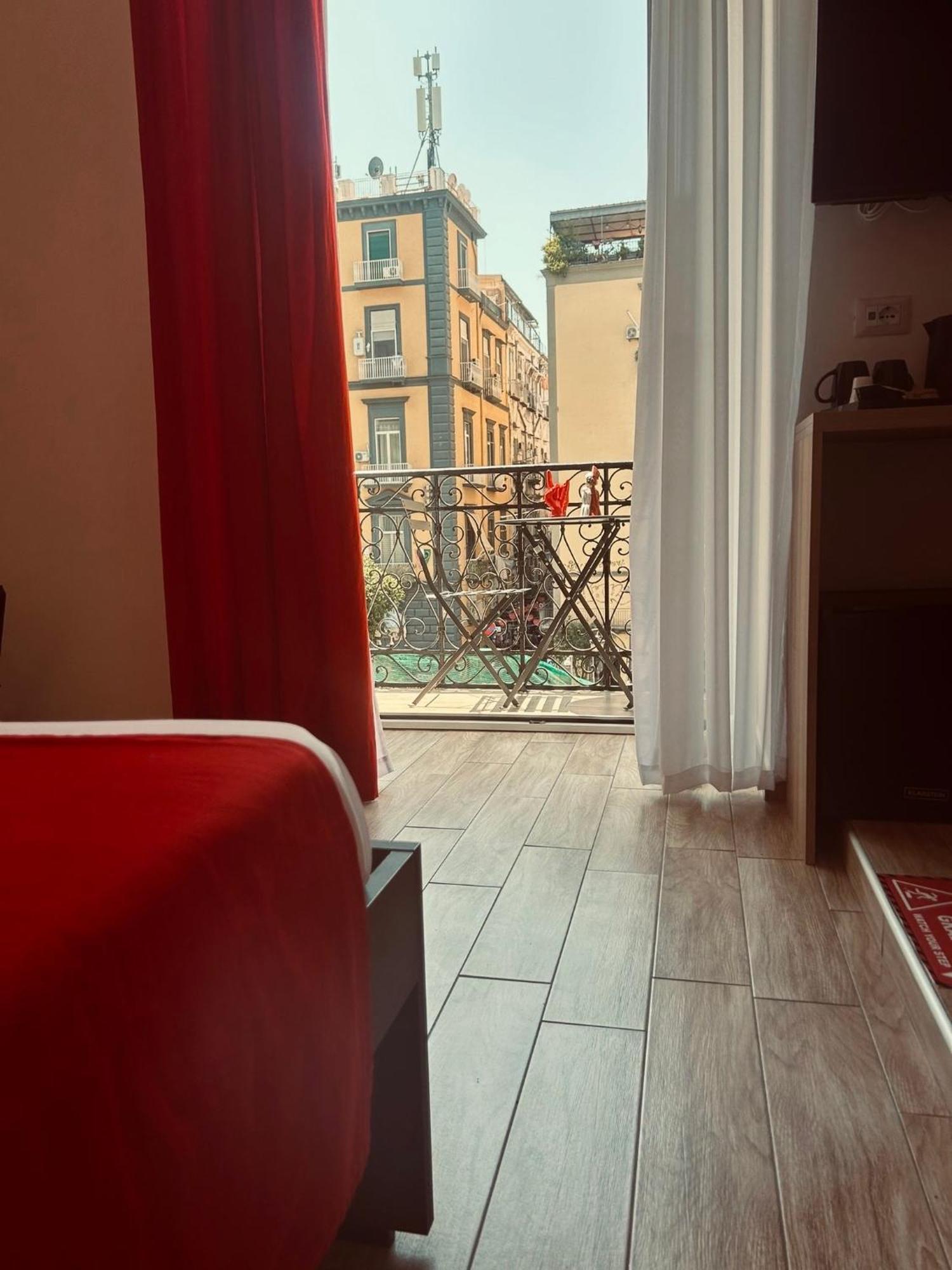 Mia Napoli Bed & Breakfast Bagian luar foto