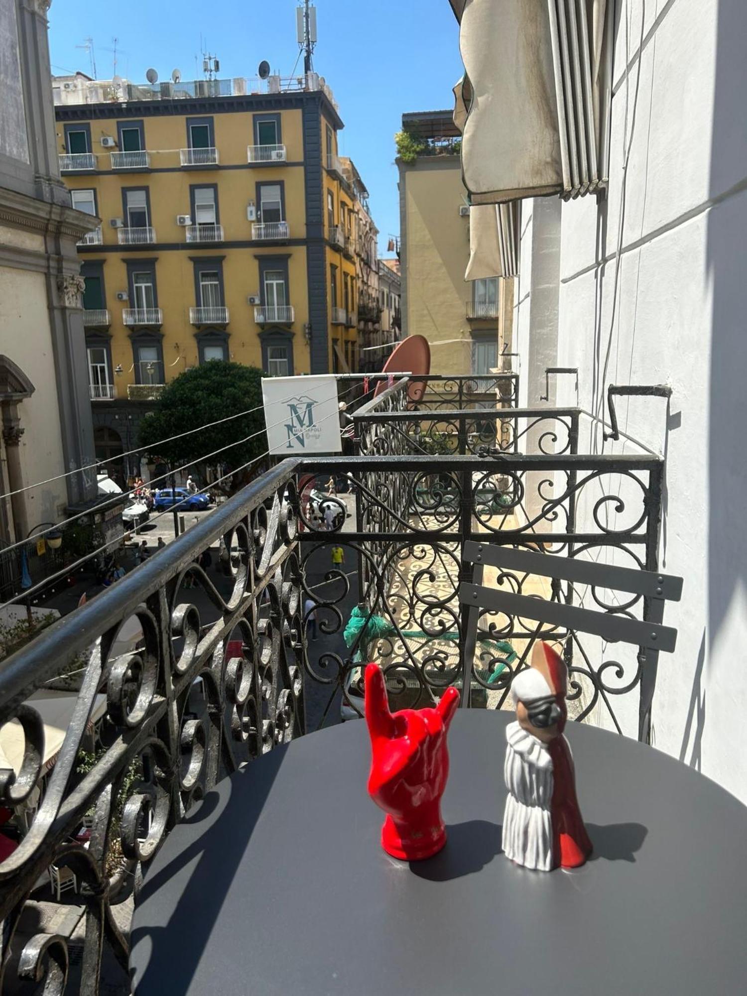 Mia Napoli Bed & Breakfast Bagian luar foto